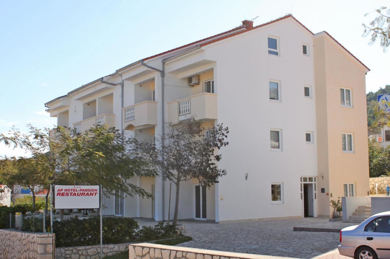 Apartments And Rooms By The Sea Vinjerac, Zadar - 3248 외부 사진