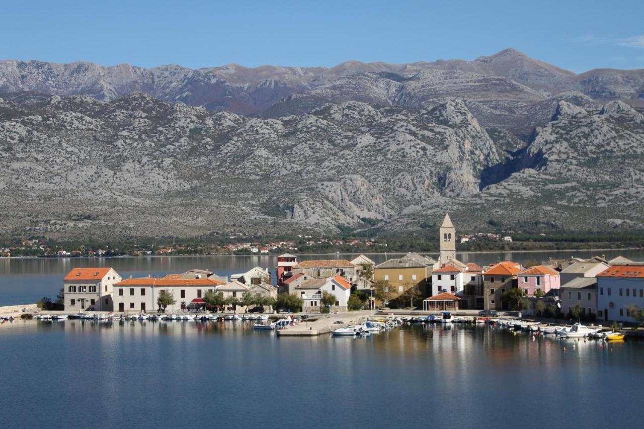 Apartments And Rooms By The Sea Vinjerac, Zadar - 3248 외부 사진