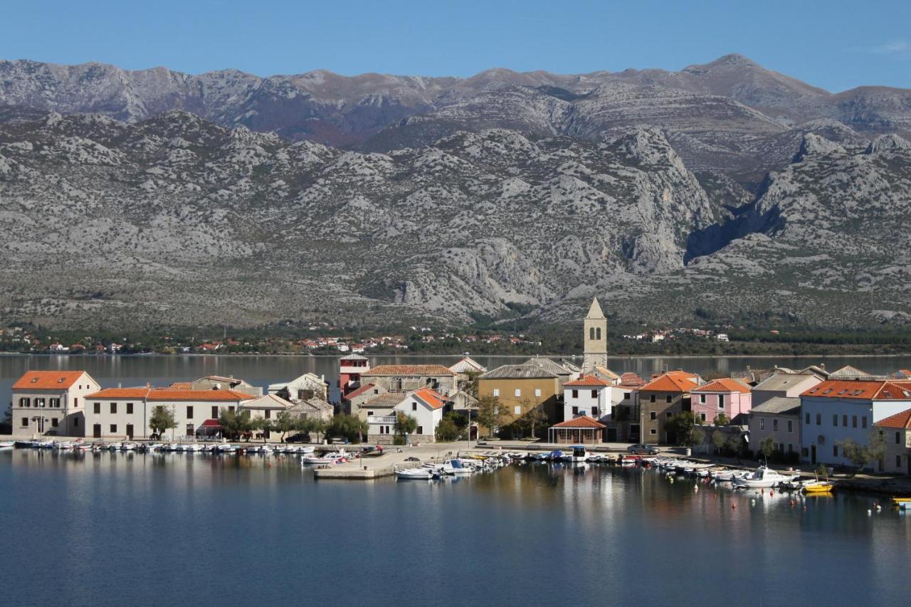 Apartments And Rooms By The Sea Vinjerac, Zadar - 3248 외부 사진