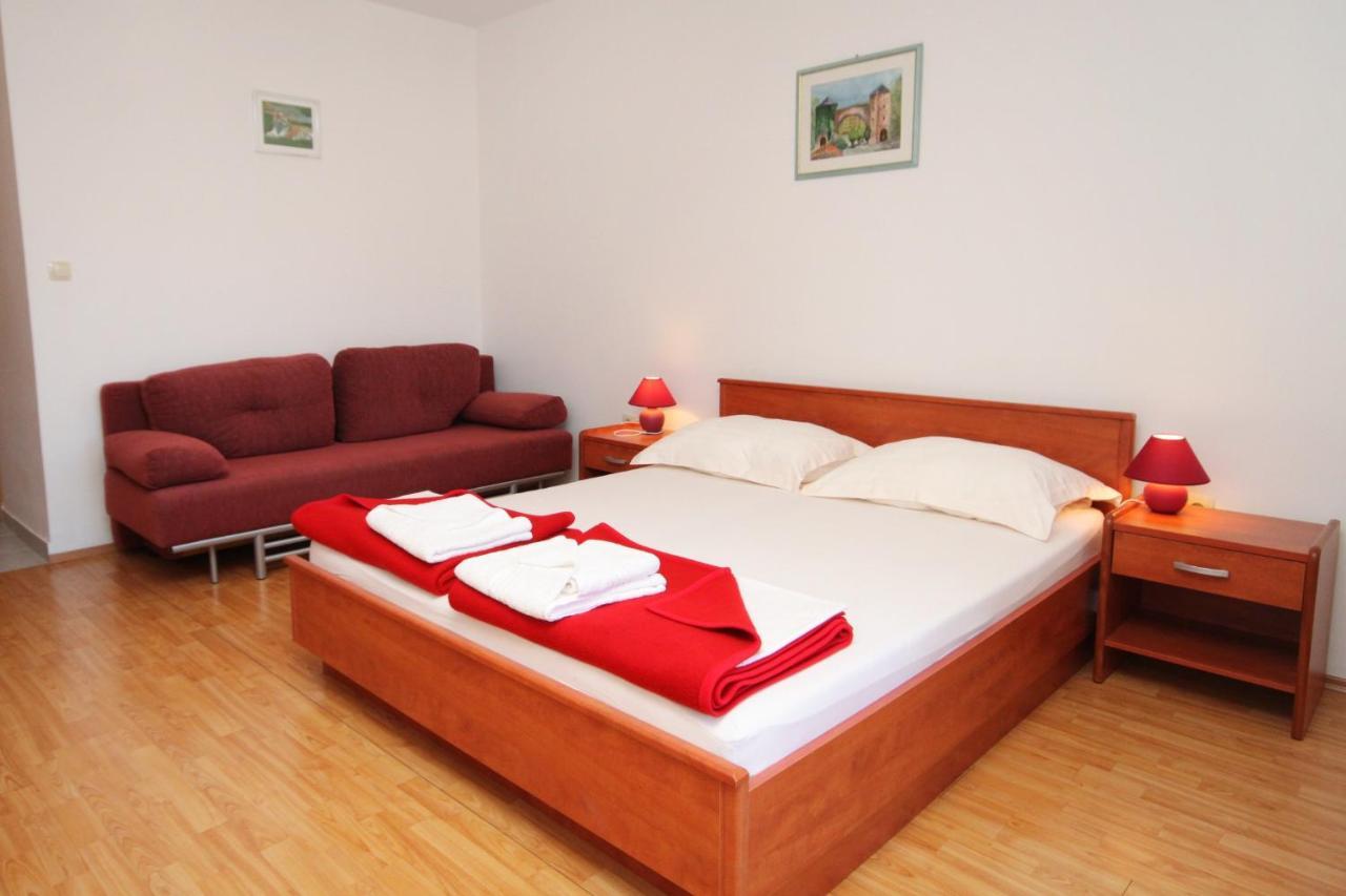 Apartments And Rooms By The Sea Vinjerac, Zadar - 3248 외부 사진